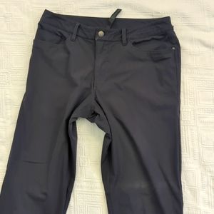 Lululemon pants size 32 Dark grey